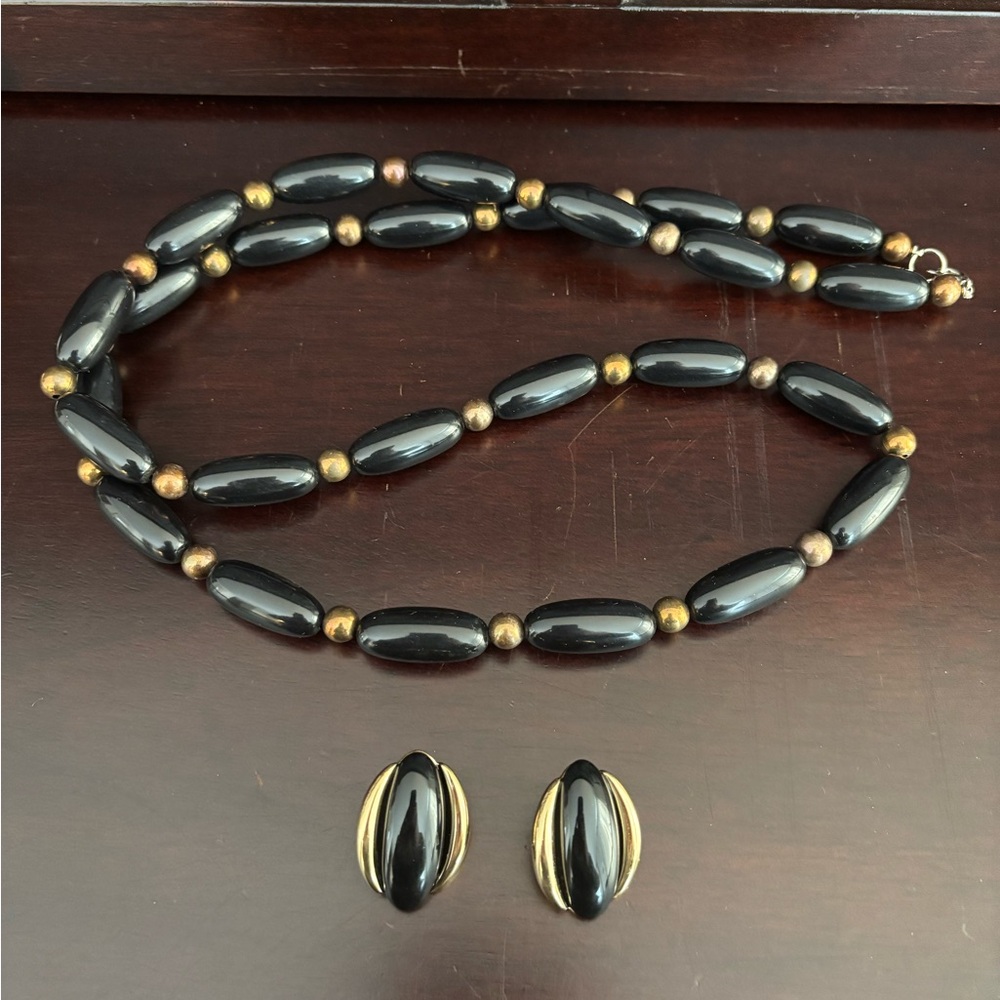 Vintage earrings and necklace